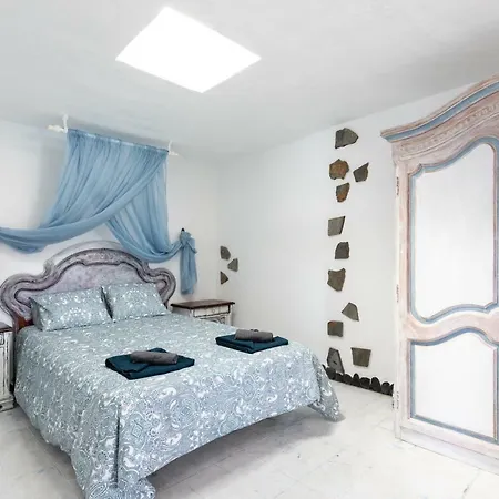 Homelike Romantic Sea Front House Pool *